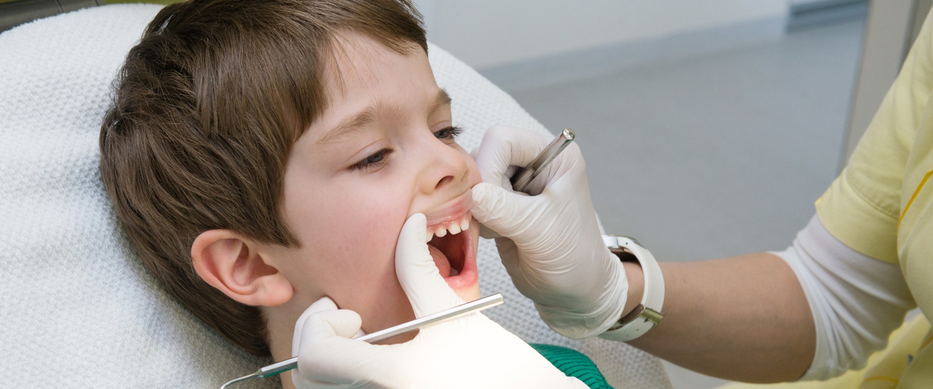 Emergency Pediatric Dentistry In Gainesville: Immediate Care For Dental Implant Issues